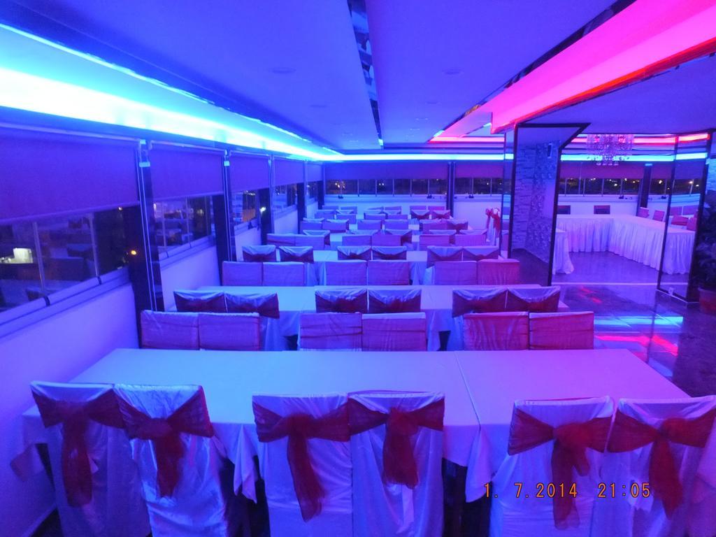 Grand Onur Hotel Iskenderun Exterior photo